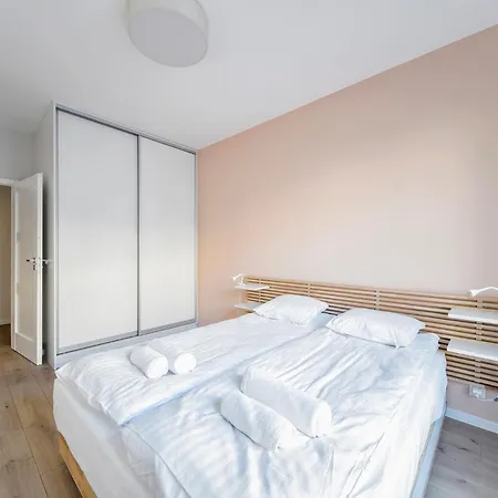 Rentplanet - Jezyce Ii Apartment Poznan